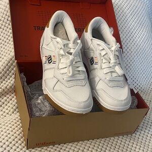 Wilson Classic White Women’s Sneakers